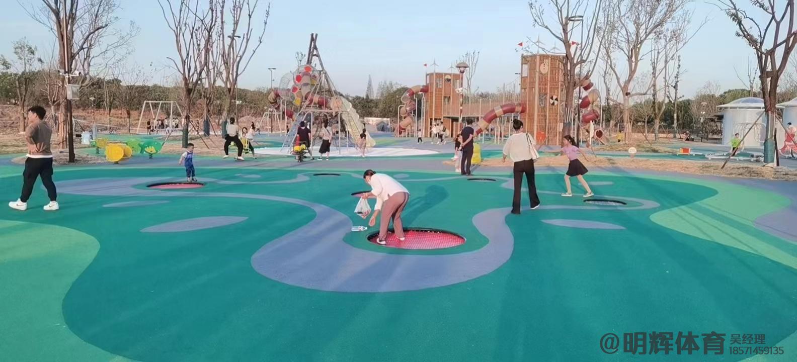 湖北荊門鐘祥莫愁村游樂場(chǎng)EPDM塑膠面層